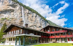 Alpine Base Hostel - Adults Only